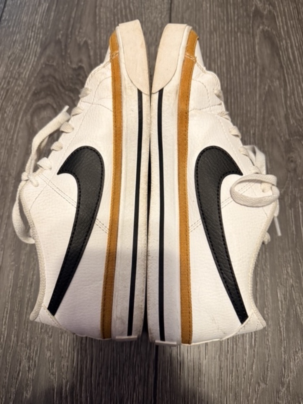 Nike Court Legacy sneakers